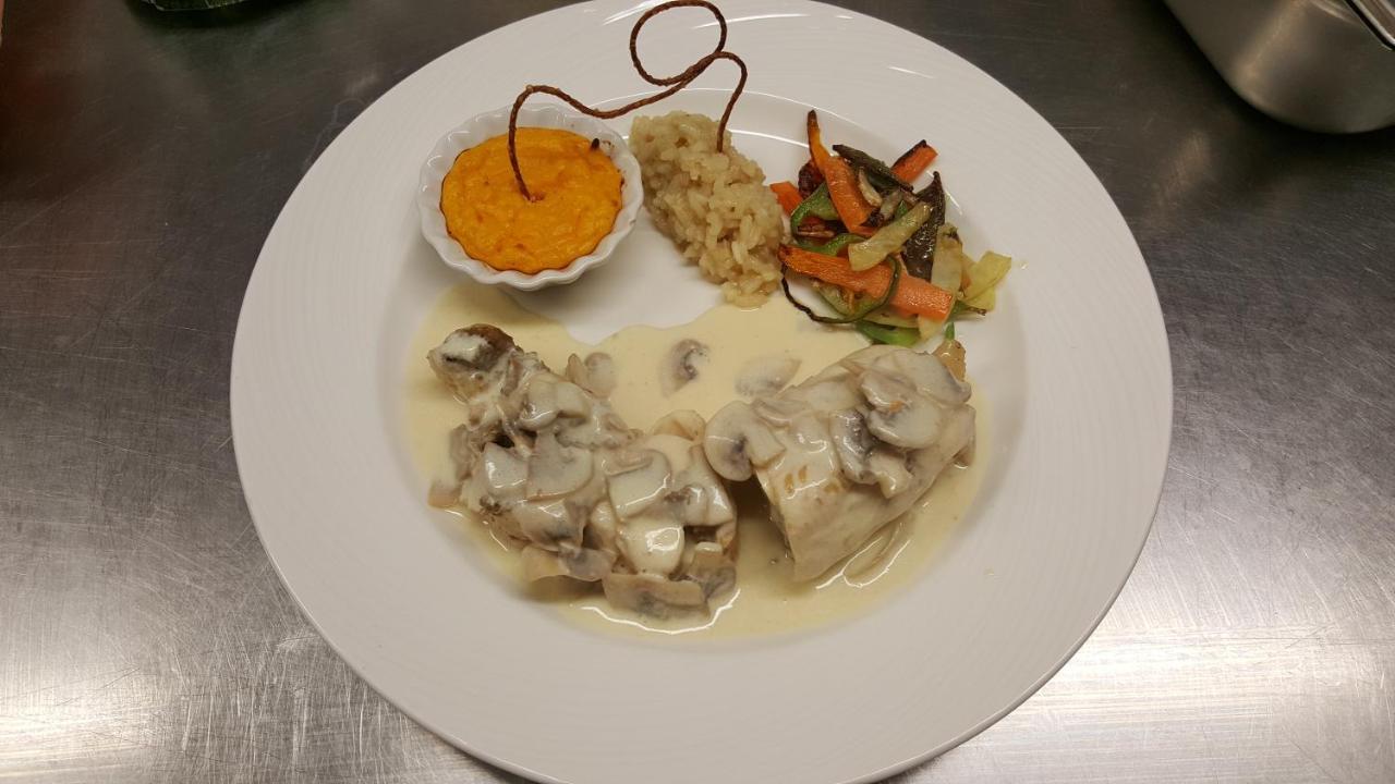 Hotel Logis Doubs Rivage Charette-Varennes Zewnętrze zdjęcie